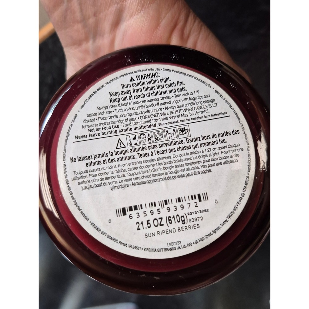 WoodWick Sun Ripend Berries Trilogy Candle Large Hourglass 21.5 oz Crackle Wick - Picture 3 of 5